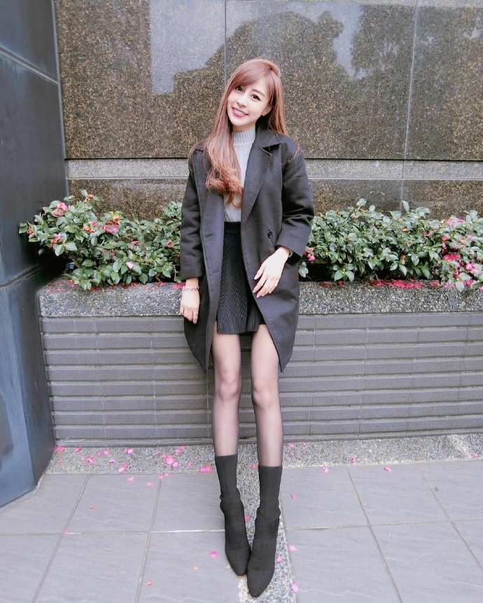 丝袜美女图片 虎航美女空姐瑞塔儿图片 4