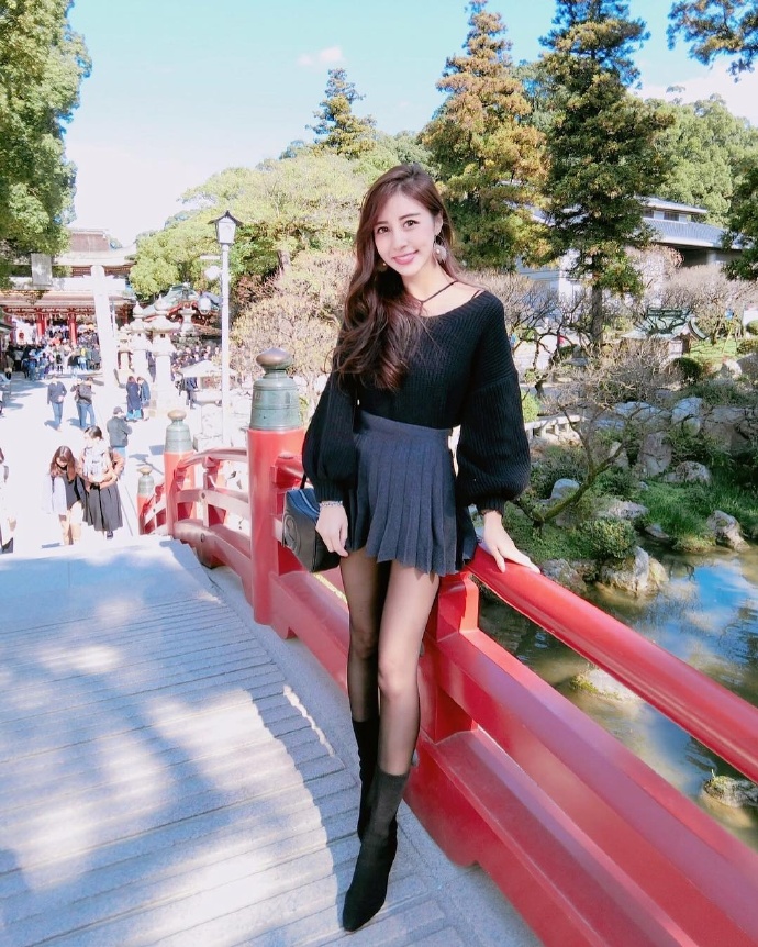 丝袜美女图片 虎航美女空姐瑞塔儿图片 6