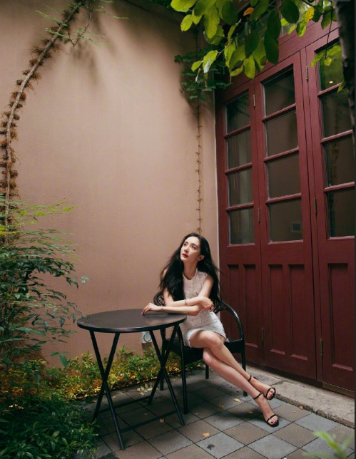 北京美女图片 女明星杨幂Akris 2019早秋连衣裙图片 6