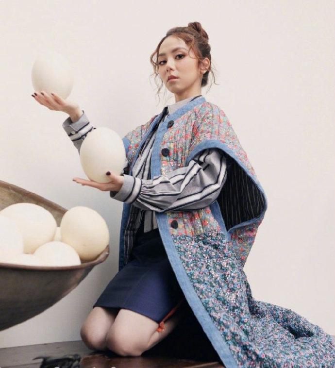 香港美女图片 香港女歌手邓紫棋《Marie Claire》封 4