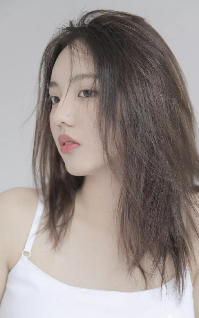 纯洁如雪的清纯少女图片 清纯美女图片 4