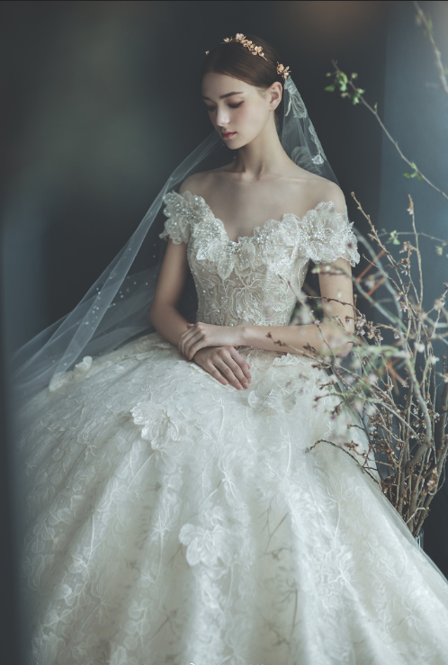 精致的芭比娃娃Clara Wedding 2019婚纱图片 4