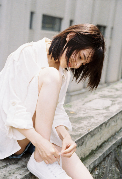 清纯美女图片 午后阳光下的森系美女图片 6