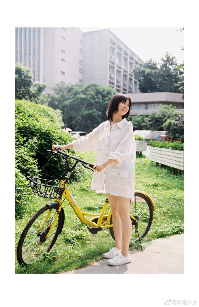 清纯美女图片 午后阳光下的森系美女图片 9