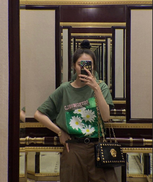 中国美女图片 内地女明星宋妍霏ins私服穿搭图片 10