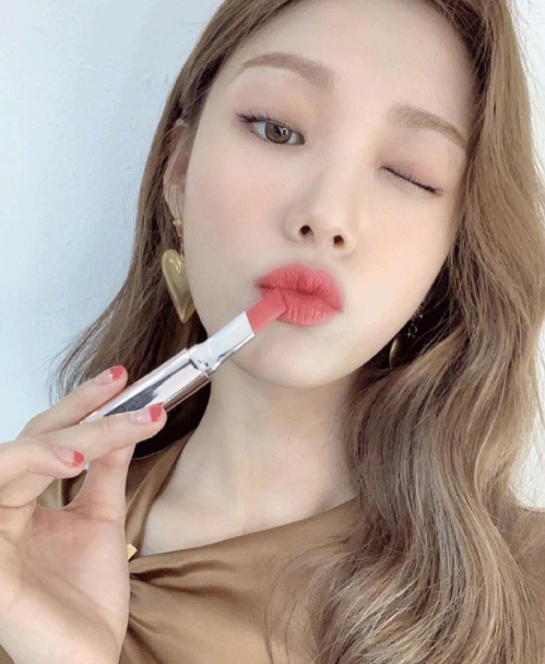 韩国美女图片 女演员李圣经ins私照图片 3