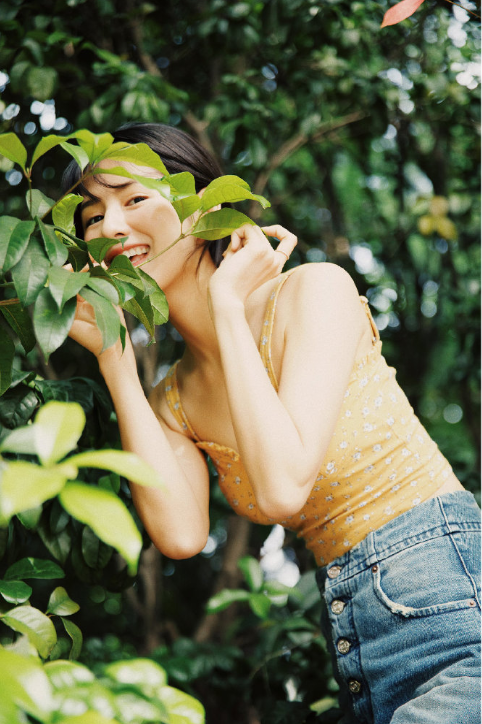 清纯美女夏日写真图片 阳光美女图片 7