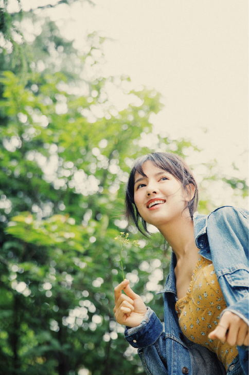 清纯美女夏日写真图片 阳光美女图片 11
