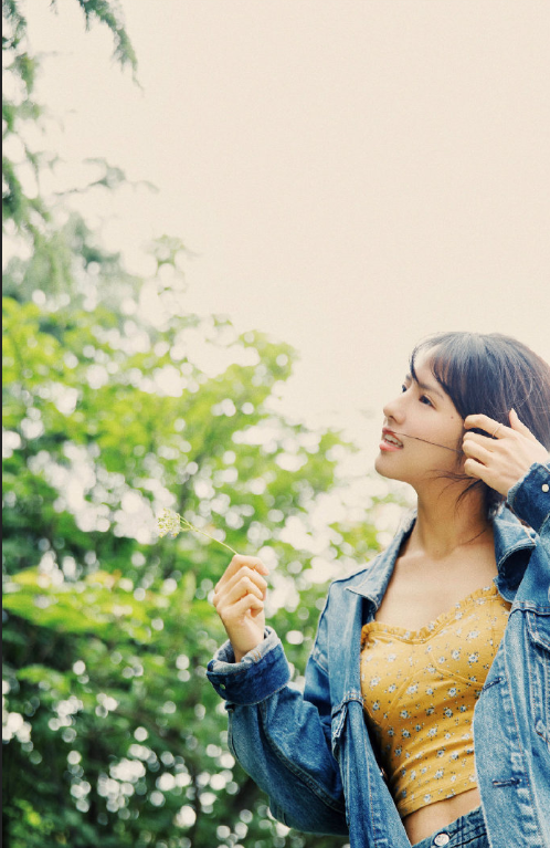 清纯美女夏日写真图片 阳光美女图片 16