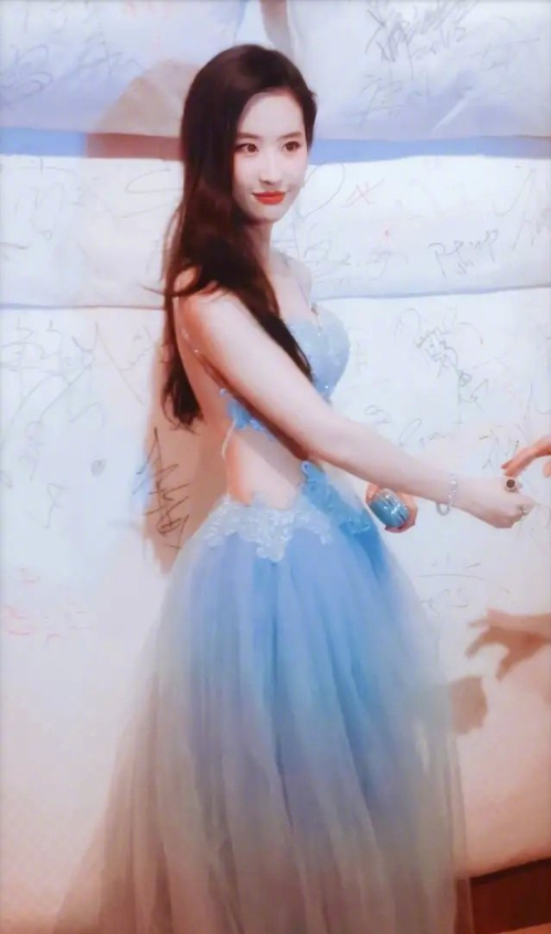 美若天仙的中国美女明星刘亦菲小仙女图片 5