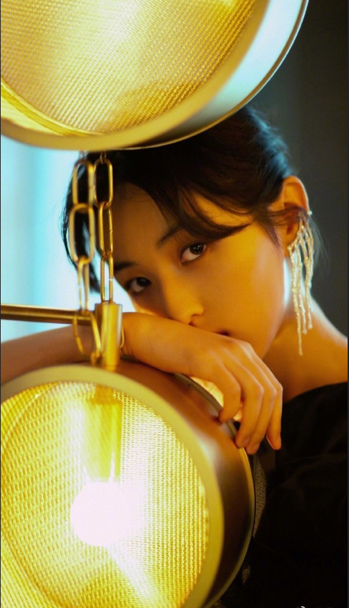 中国美女图片 童星张子枫成熟写真图片 6