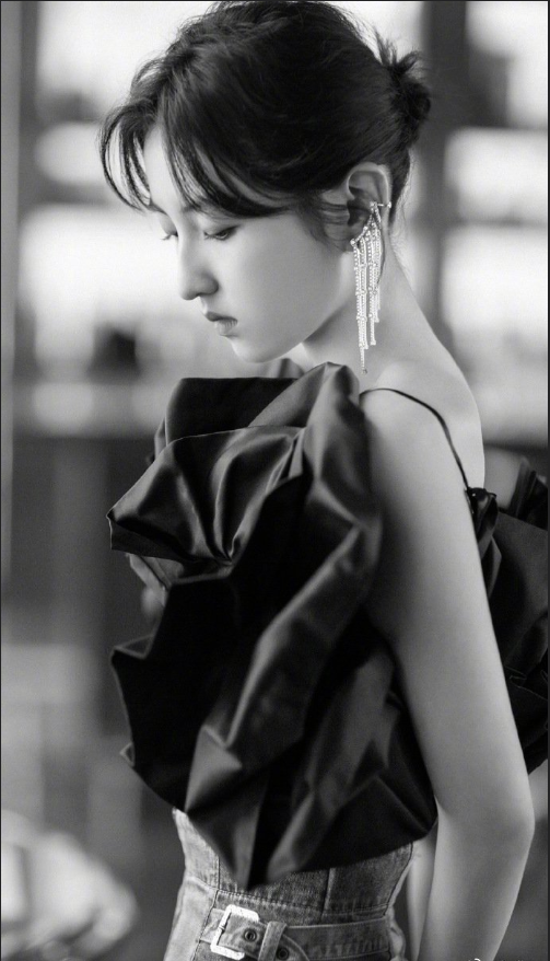 中国美女图片 童星张子枫成熟写真图片 7