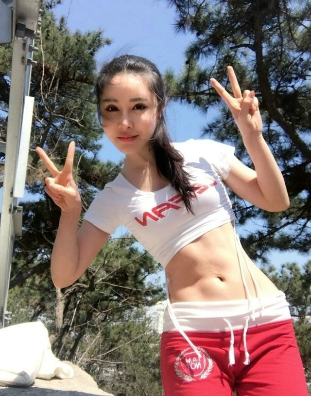 早起健身的好身材美女图片 4