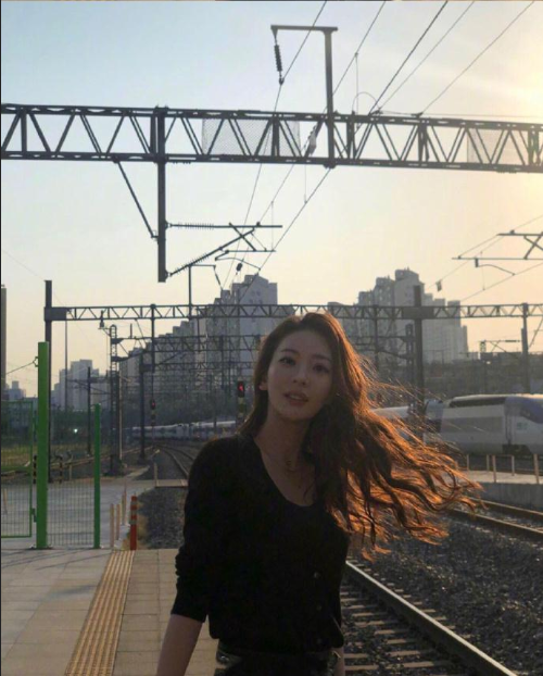 韩国美女图片 YG麻豆최유솔图片 2