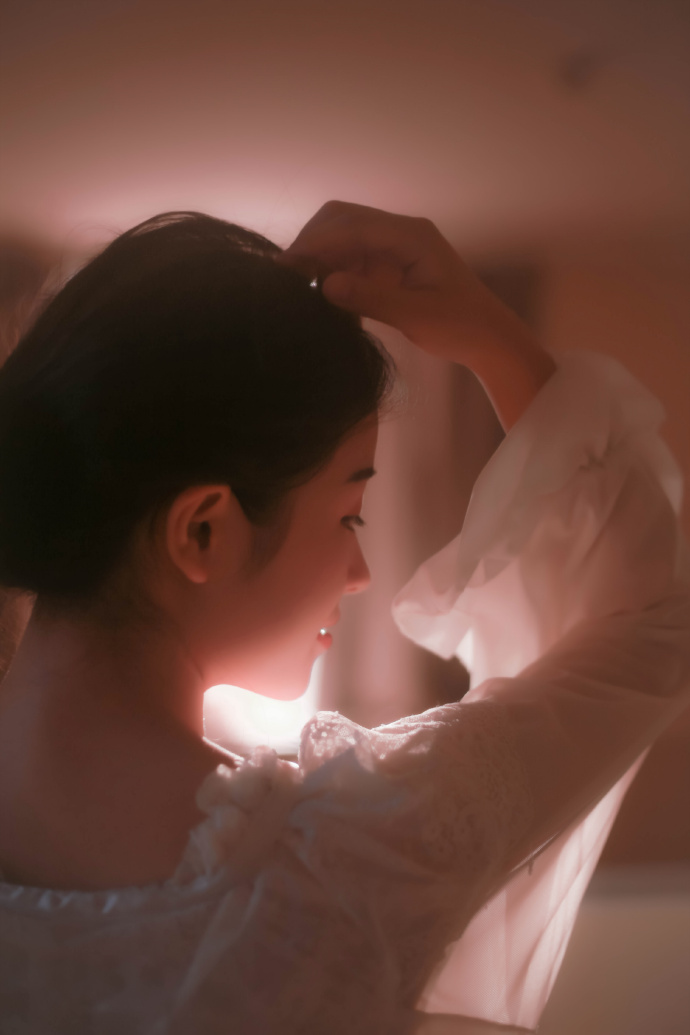 清纯少女朦胧美图片 长发美女图片 3