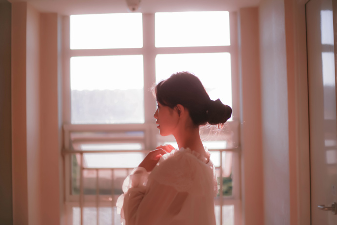 清纯少女朦胧美图片 长发美女图片 4