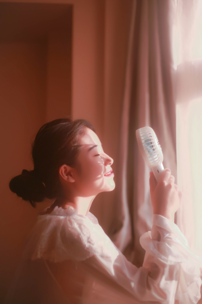 清纯少女朦胧美图片 长发美女图片 9
