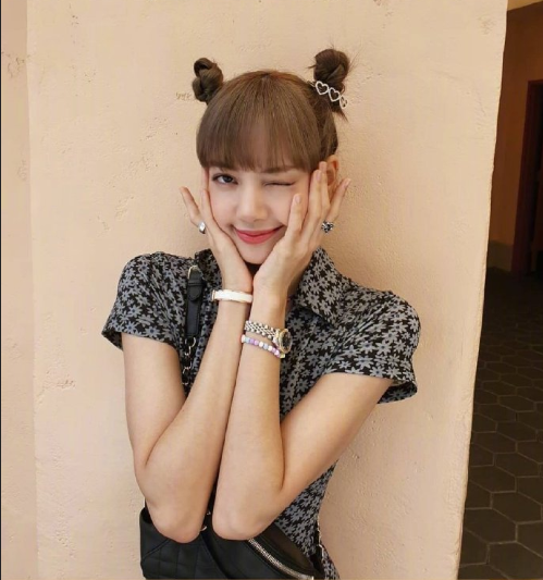 韩国美女图片 BLACKPINK成员lisa可爱图片 2