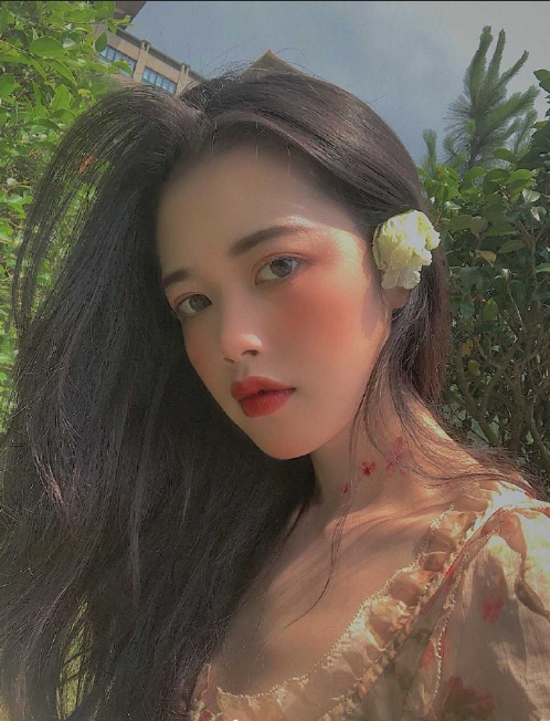 95后射手座女生图片 清纯校花美女图片