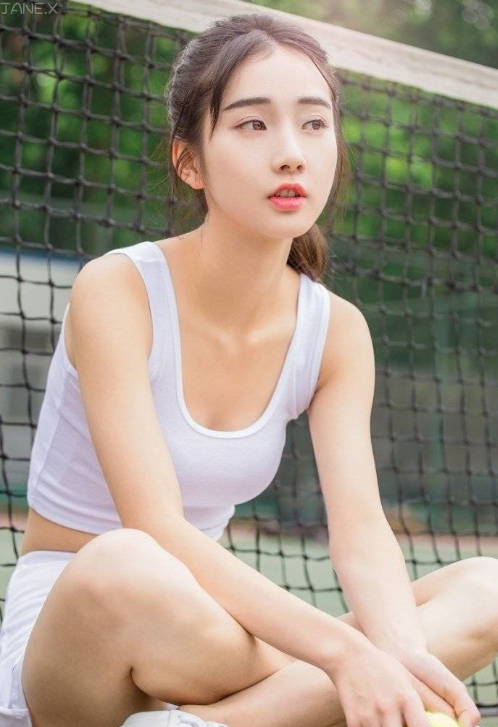 氧气美女打网球运动装图片 清纯美女图片 8