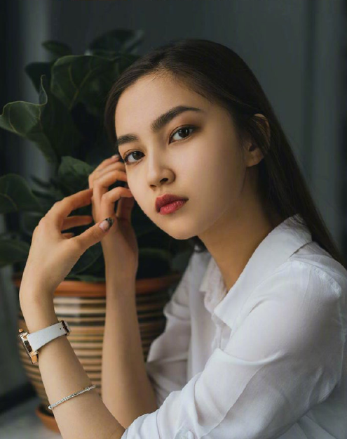 亚洲美女图片 哈萨克斯坦美女Khasen Gulsezim图片 8