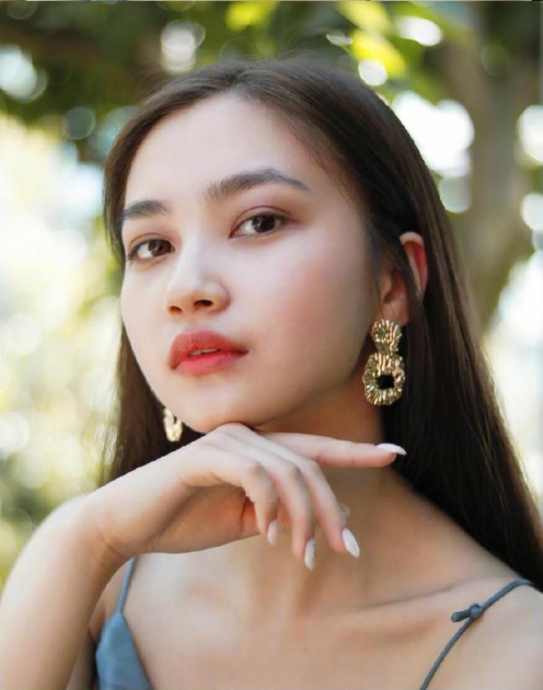 亚洲美女图片 哈萨克斯坦美女Khasen Gulsezim图片 14