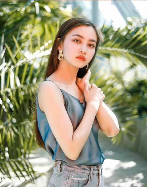 亚洲美女图片 哈萨克斯坦美女Khasen Gulsezim图片 15