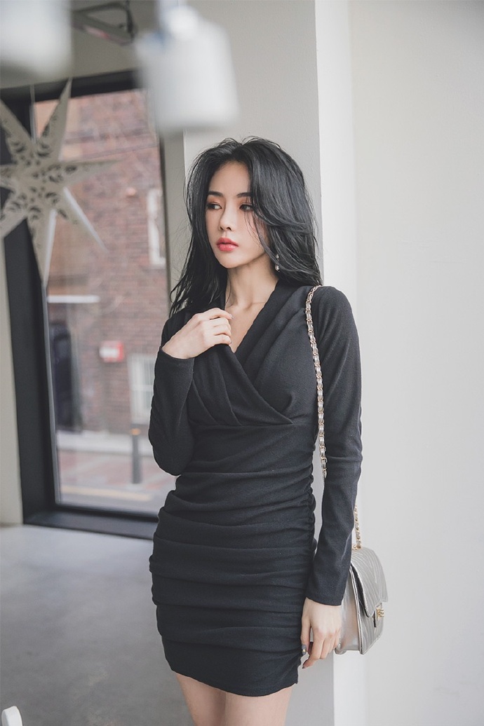 丝袜高跟美女图片 超短裙美女图片