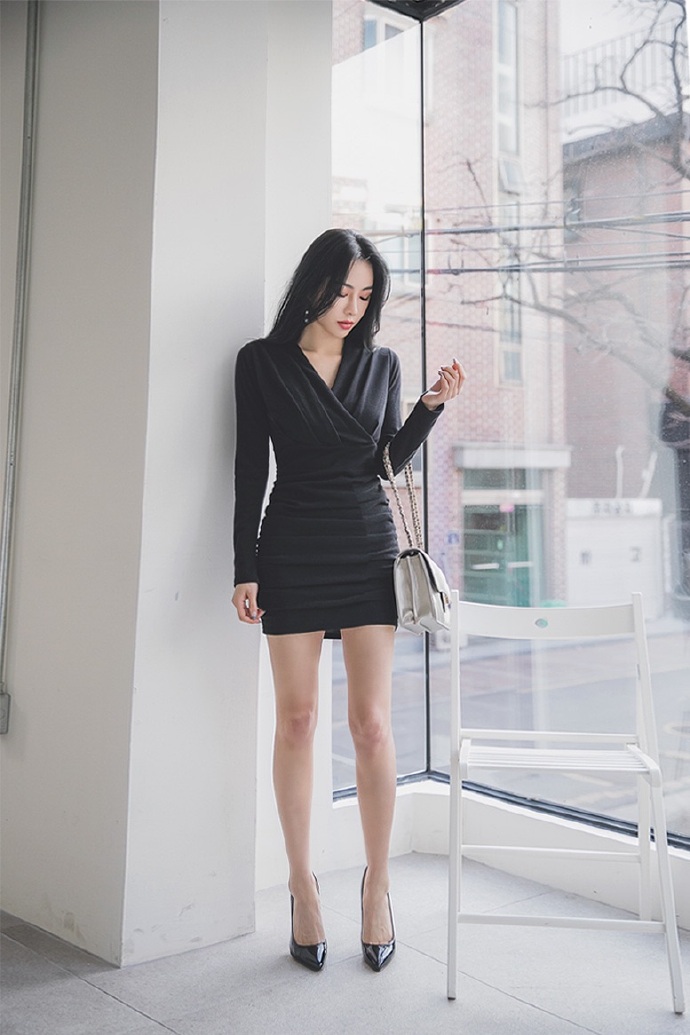 丝袜高跟美女图片 超短裙美女图片 4