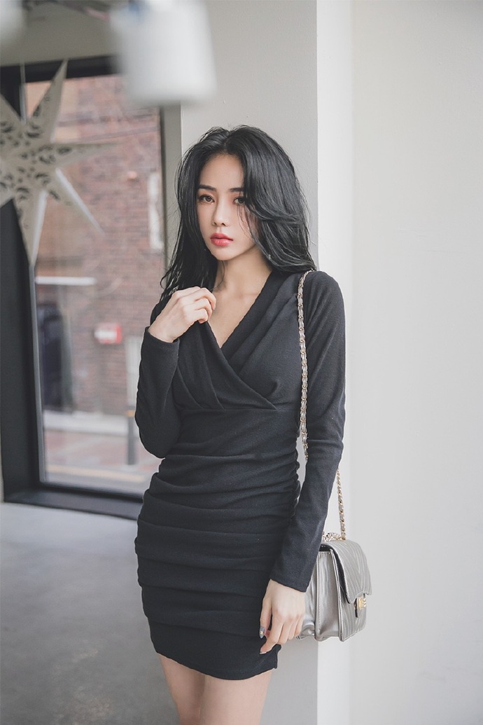 丝袜高跟美女图片 超短裙美女图片 8