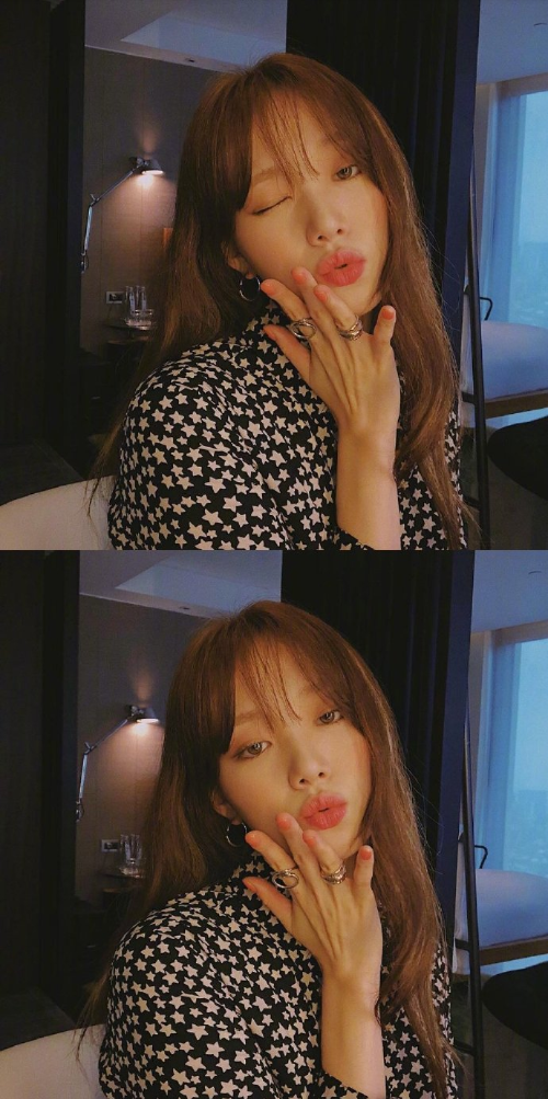 韩国美女图片 韩国女明星李圣经私服穿搭图片 5