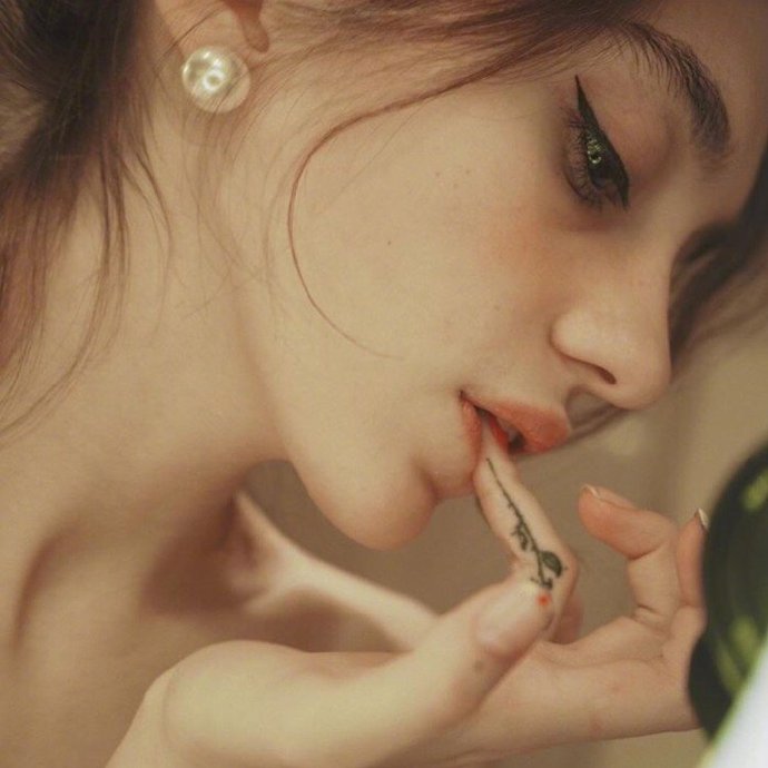 欧美女生头像图片 欧美微信头像女图片 6