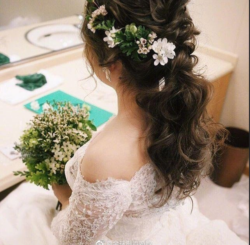 婚礼新娘发型图片 从头美到脚 8