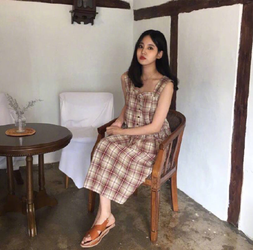 mm131美女图片高清图片 文艺女青年必备的纯色与 3