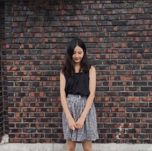 mm131美女图片高清图片 文艺女青年必备的纯色与 5