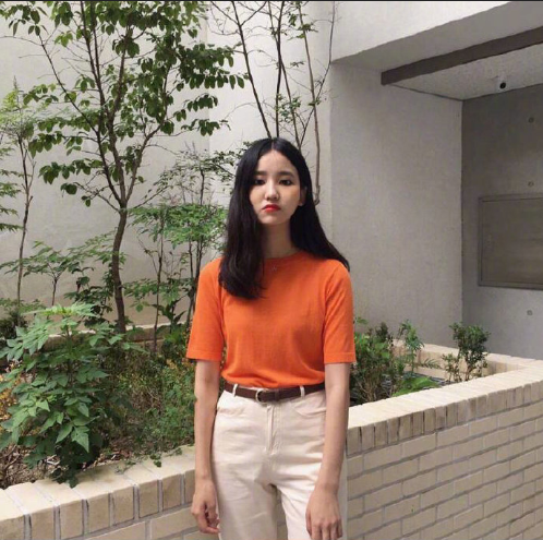 mm131美女图片高清图片 文艺女青年必备的纯色与 11