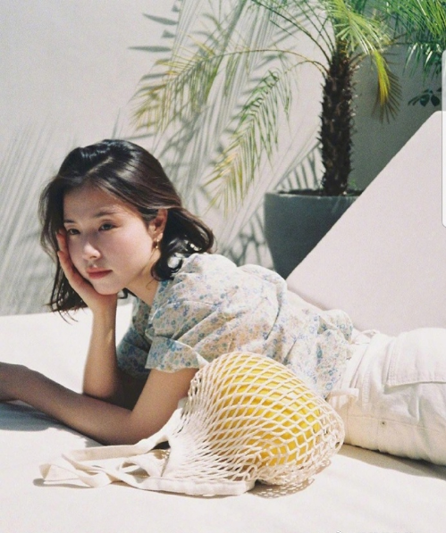 极品美女图片 法式优雅随性穿搭参考 5
