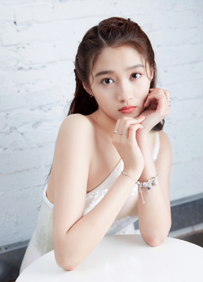 中国美女图片 Pandora潘多拉珠宝中国区代言人关晓 3