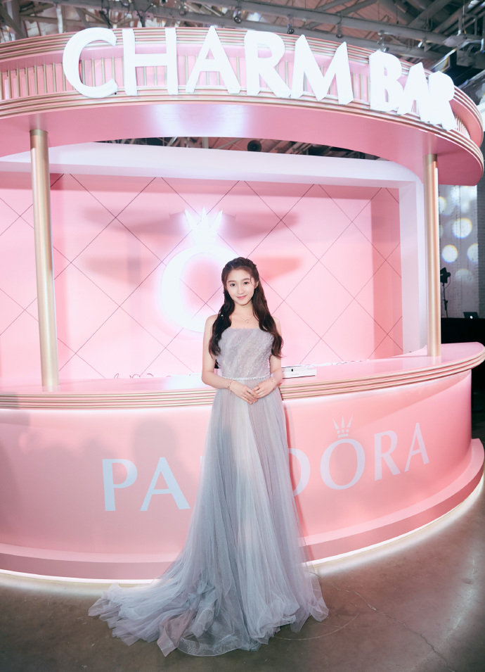 中国美女图片 Pandora潘多拉珠宝中国区代言人关晓 5