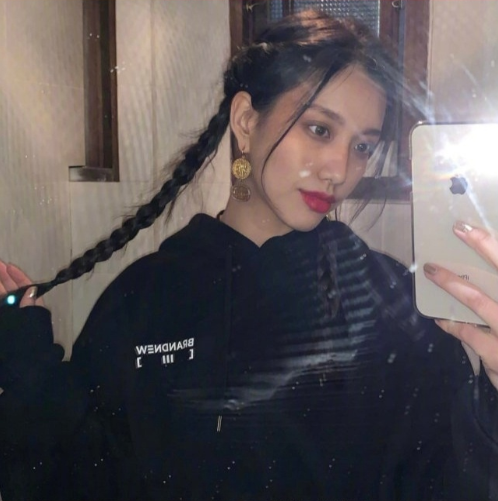 韩国美女图片 时尚博主Marie法式懒散穿搭图片 12
