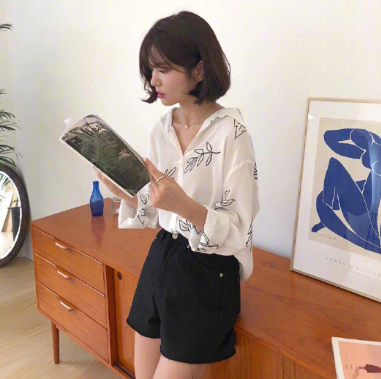 好看美女图片 小清新美女简约夏日穿搭参考 3
