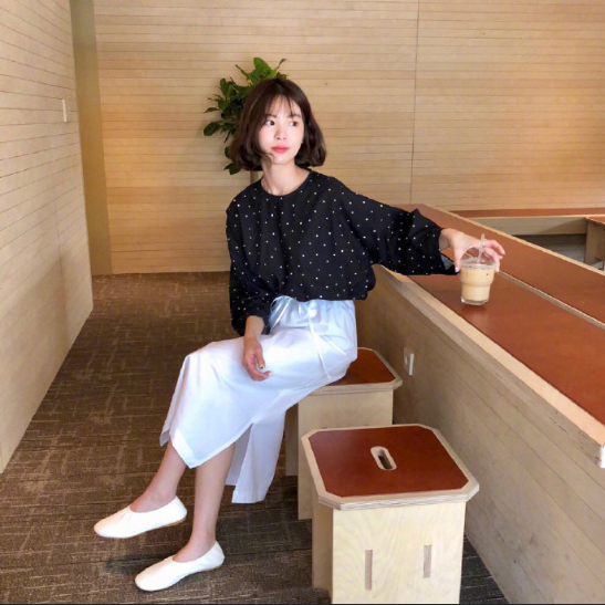 好看美女图片 小清新美女简约夏日穿搭参考 9