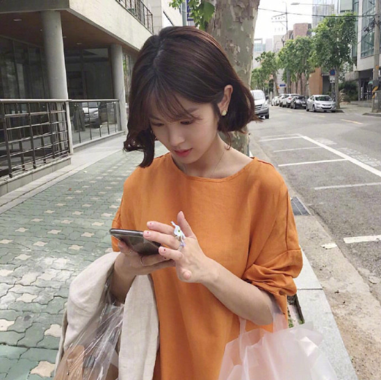好看美女图片 小清新美女简约夏日穿搭参考 12