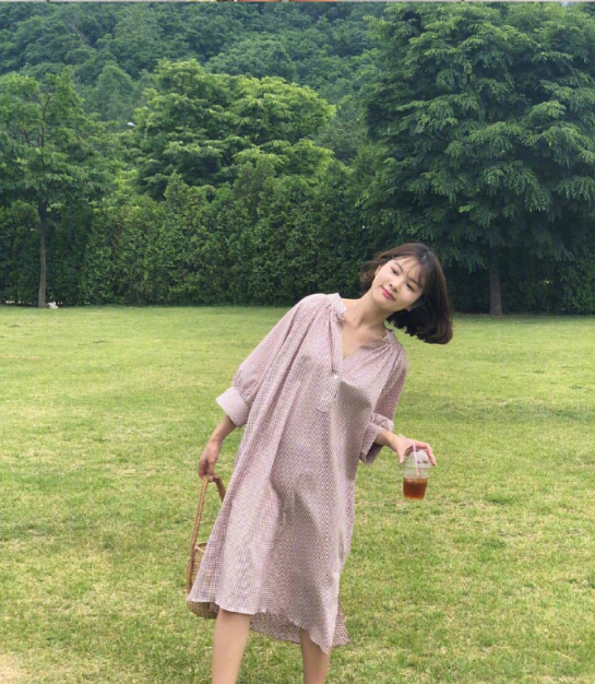 好看美女图片 小清新美女简约夏日穿搭参考 15