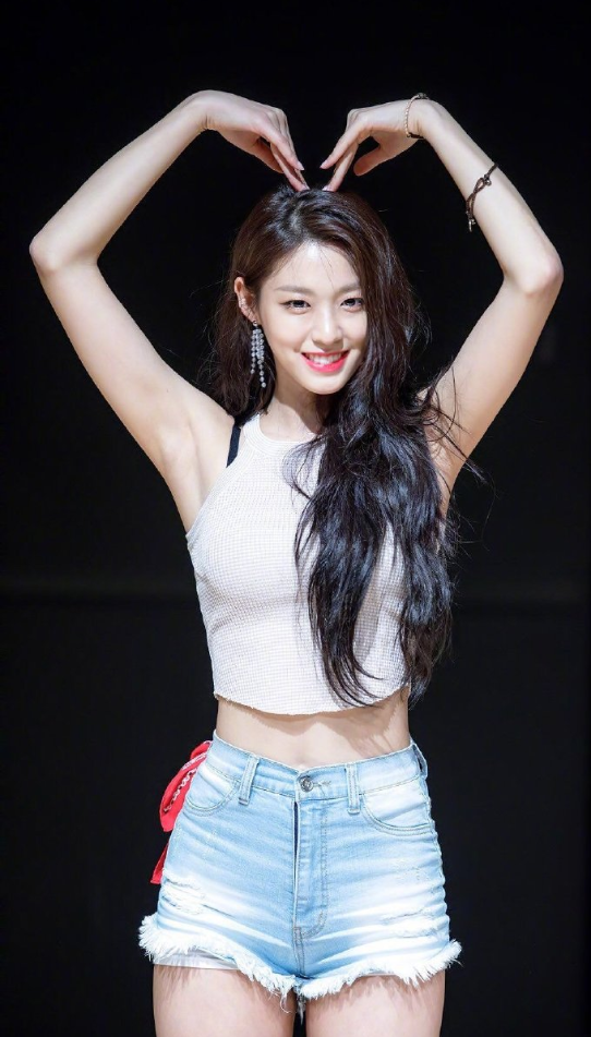 韩国美女图片 女团AOA成员金雪炫图片 2