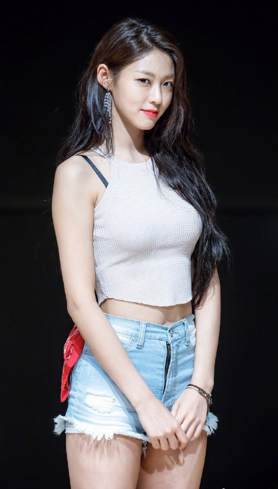韩国美女图片 女团AOA成员金雪炫图片 8