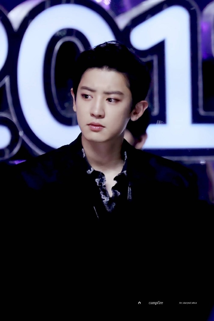 韩国男团exo壁纸 男明星exo帅气图片 4