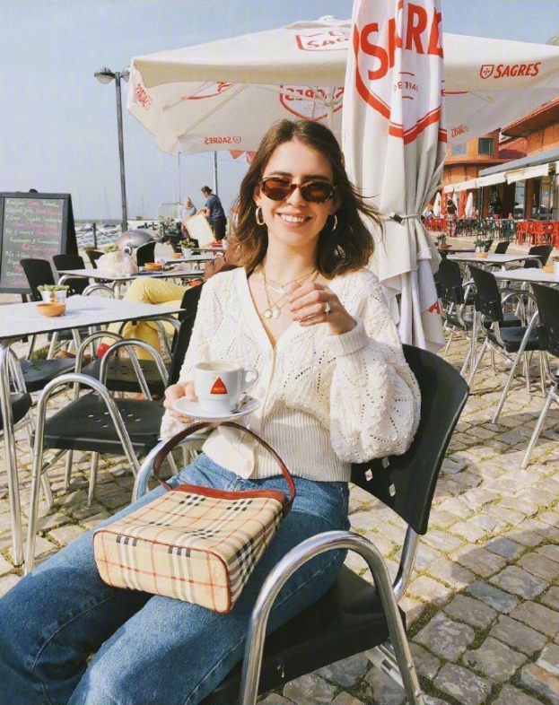 德国美女图片 时尚博主Sarah Lou度假风穿搭图片 10