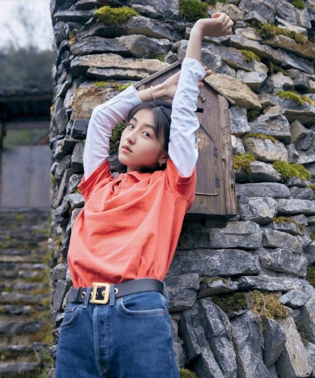 中国美女图片 童星张子枫生活穿搭集 9
