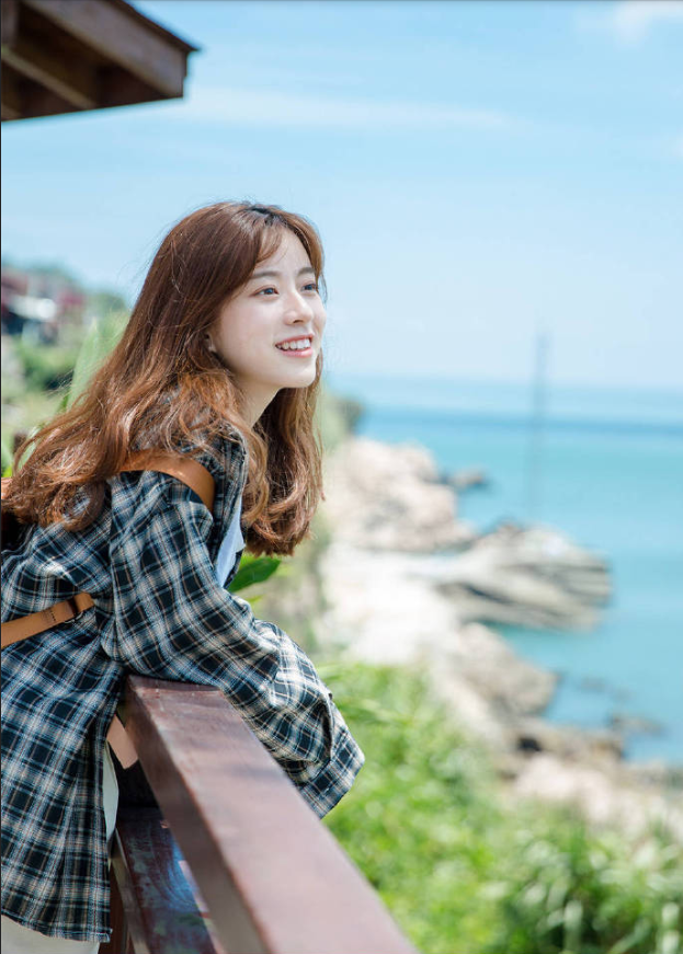 清纯美女海岛唯美写真图片 9